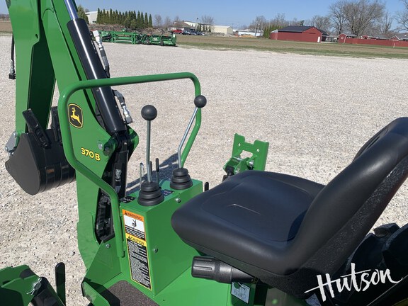Photo of 2025 John Deere 3038E