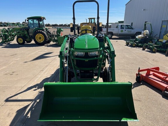 2023 John Deere 2038R (4th thumbnail)