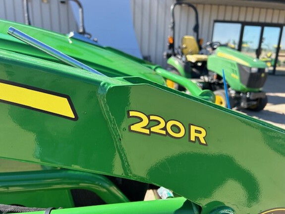 2023 John Deere 2038R (7th thumbnail)