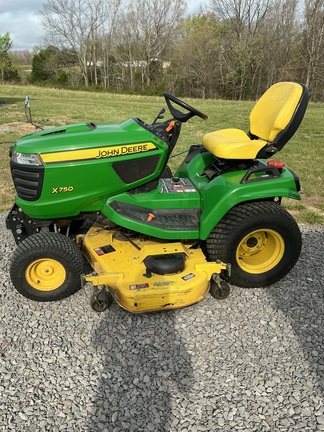 Photo of 2013 John Deere X750