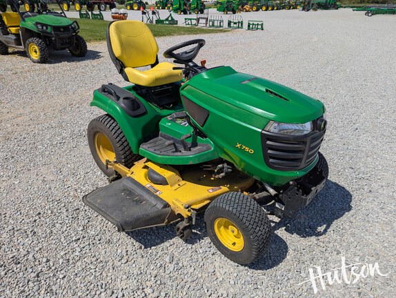 Photo of 2013 John Deere X750