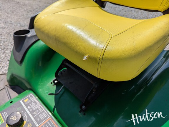 Photo of 2013 John Deere X750