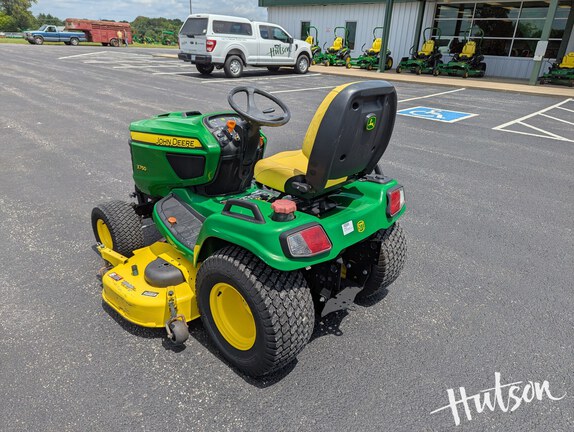 Photo of 2013 John Deere X750