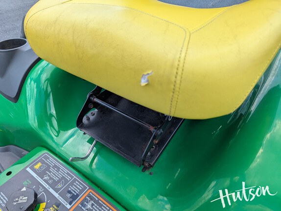 Photo of 2013 John Deere X750