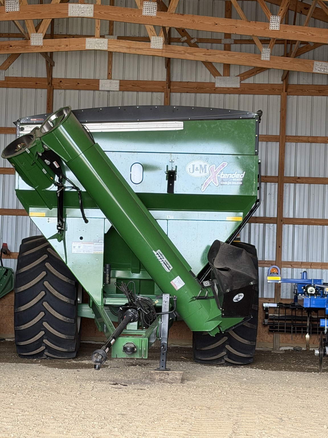  2023 J&M 1112-20 at Heritage Tractor in Lexington, IL