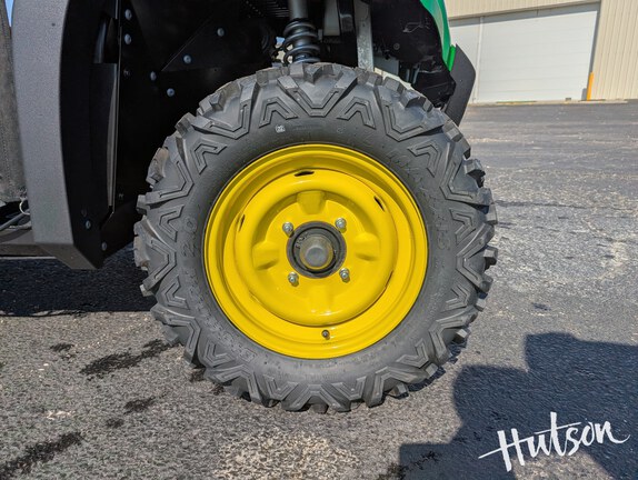 Photo of 2025 John Deere XUV 590M