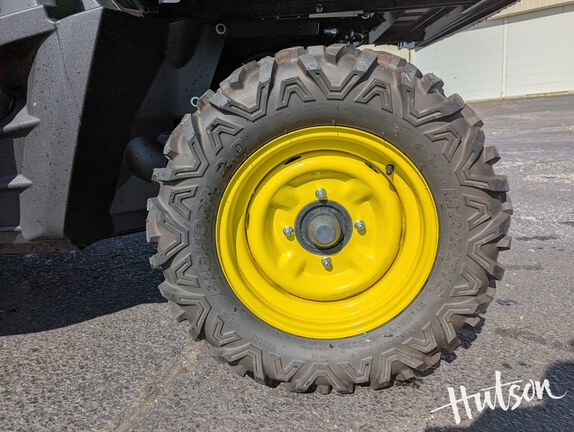 Photo of 2025 John Deere XUV 590M