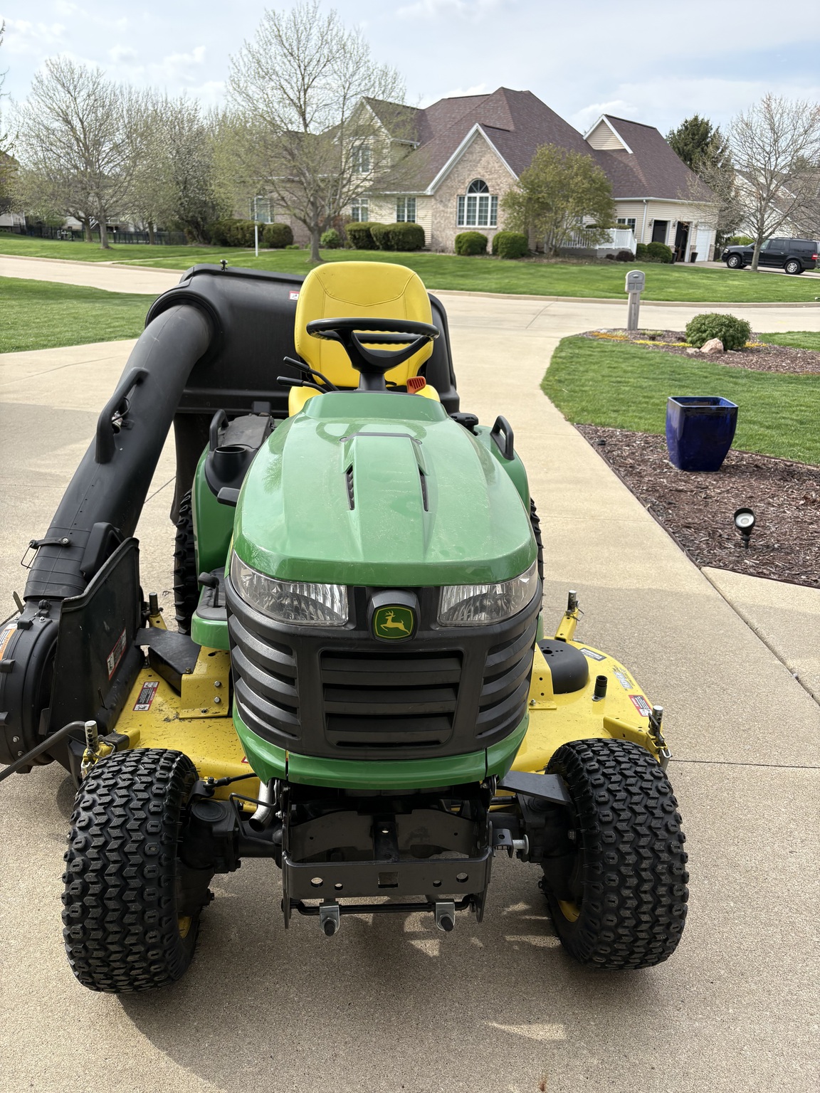  2015 John Deere X739 at Heritage Tractor in Bloomington, IL