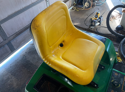 2005 John Deere 345 - Photo4
