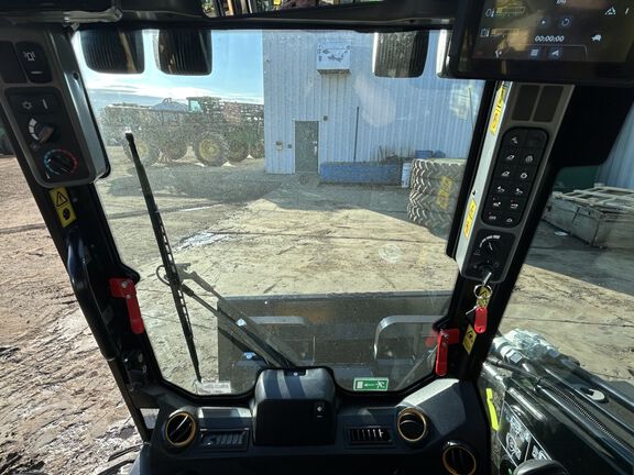 Used 2024 JCB 3TS-8W Skid Steer Loaders at Horizon Ag & Turf in High Prairie, AB - Photo9