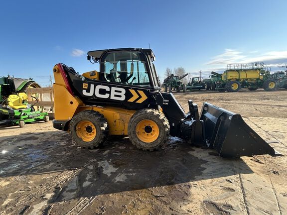 Used 2024 JCB 3TS-8W Skid Steer Loaders at Horizon Ag & Turf in High Prairie, AB - Photo1