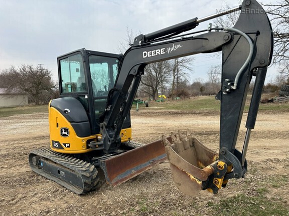 2023 John Deere 35 P
