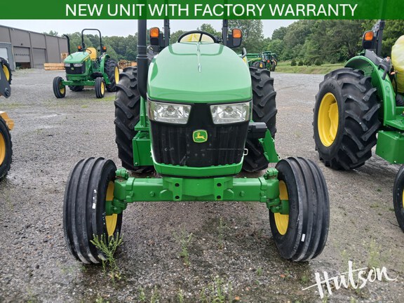 Photo of 2025 John Deere 5060E