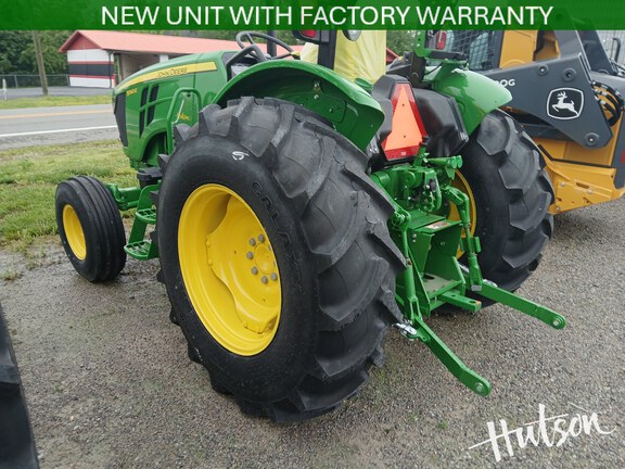 Photo of 2025 John Deere 5060E