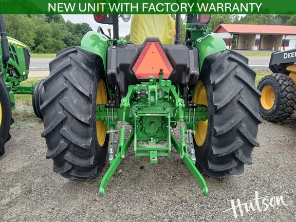 Photo of 2025 John Deere 5060E