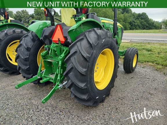 Photo of 2025 John Deere 5060E