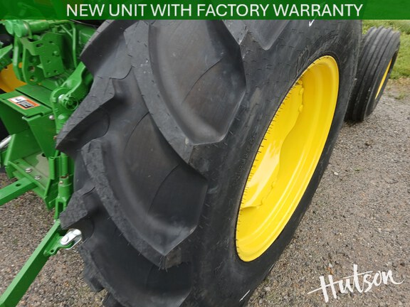 Photo of 2025 John Deere 5060E