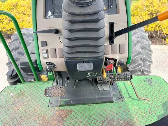 2012 John-Deere 6115D