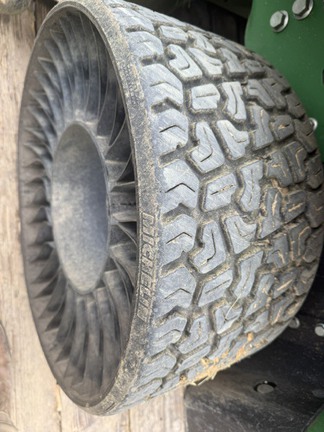 Photo of 2025 John Deere Z994R