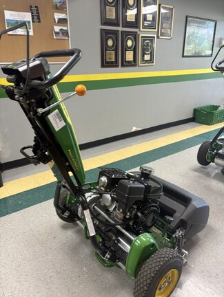 2025 John Deere 220SL