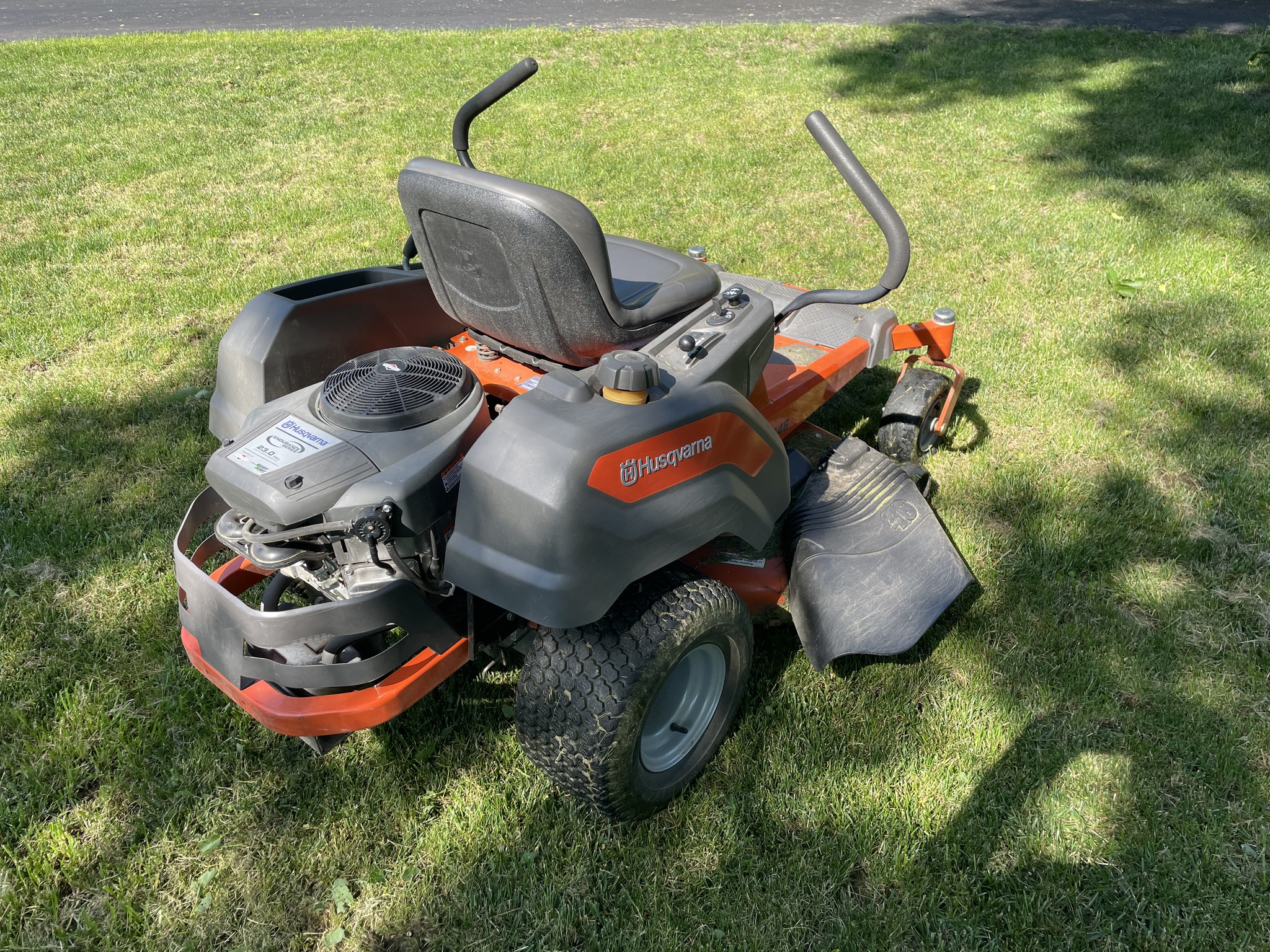 2015 Husqvarna RZ4620 Image 4