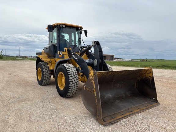 2020 John Deere 444L