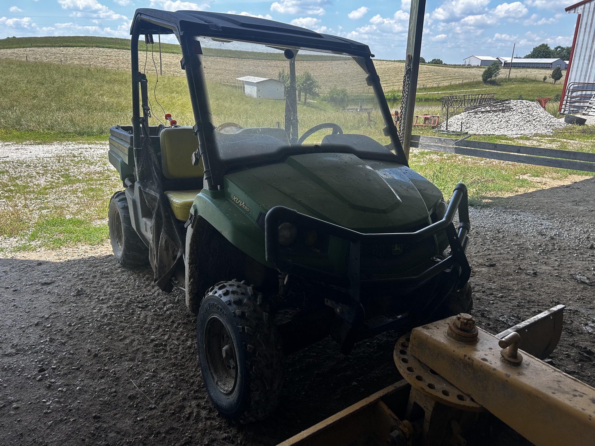 2016 John Deere XUV 550 GREEN