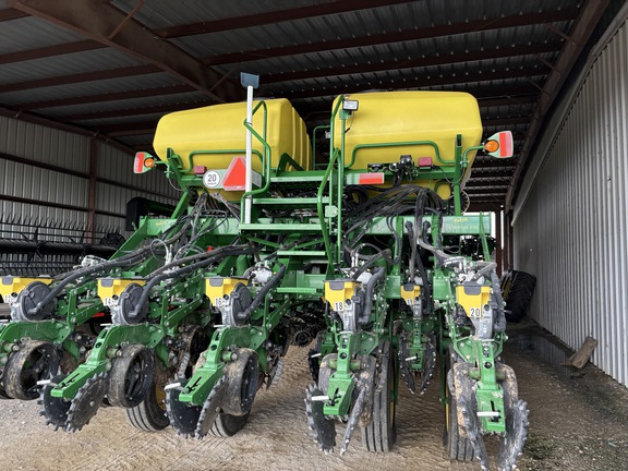 Photo of 2021 John Deere 1795