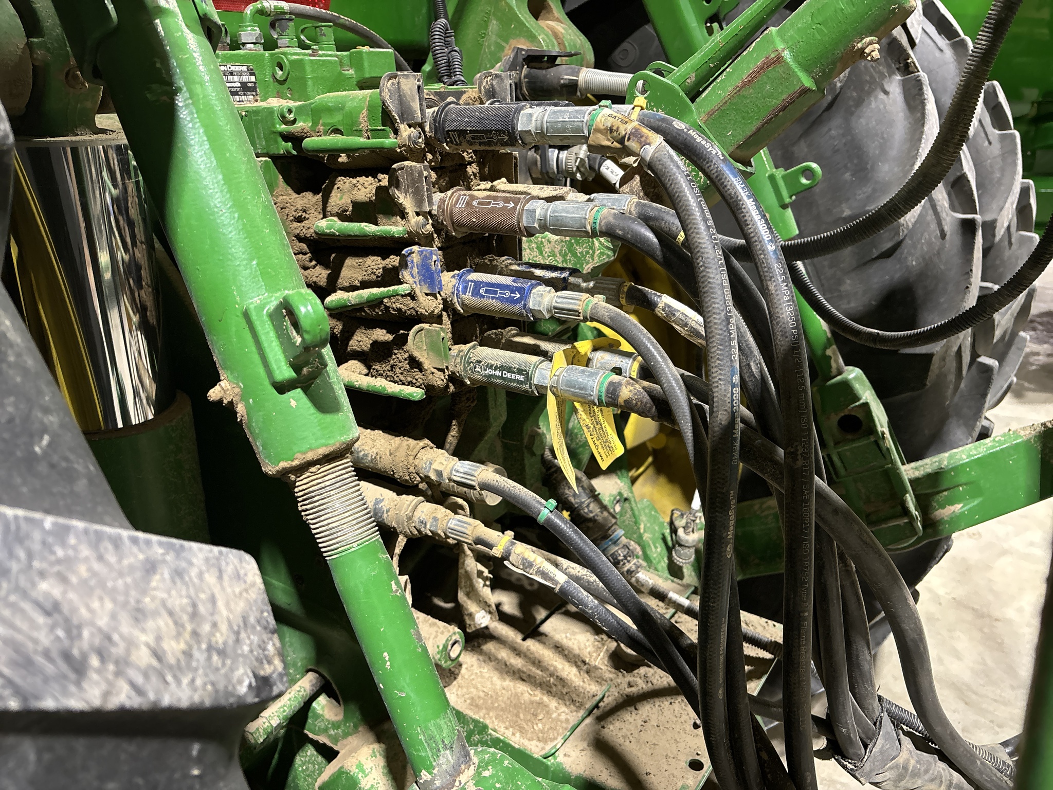 Used 2010 John Deere 8320R Row Crop Tractors at Koenig Equipment in Greenville, OH - PhotoXL28
