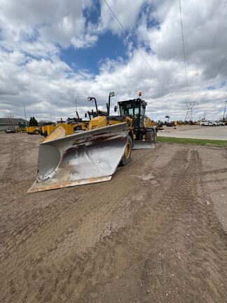 Photo of a 2019 Caterpillar 140 AWD