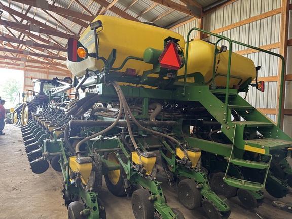 2011 John Deere DB44 - Photo4