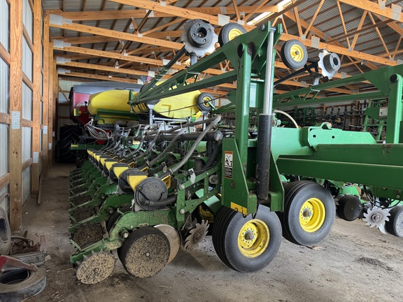 2011 John Deere DB44 - Photo2