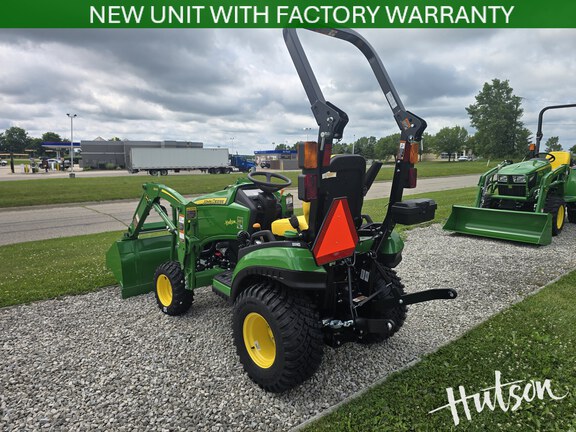 Photo of 2026 John Deere 1025R