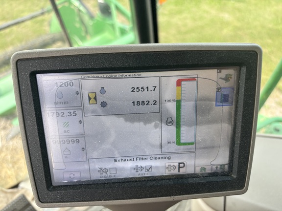 2012 John Deere S690