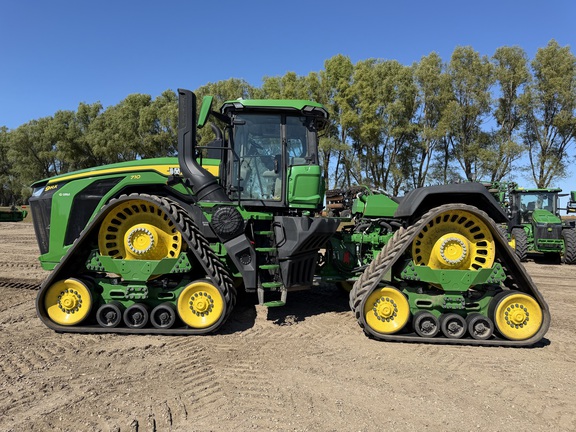 2025 John Deere 9RX 710 - Photo6