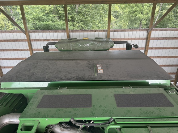 Photo of 2024 John Deere T6 800