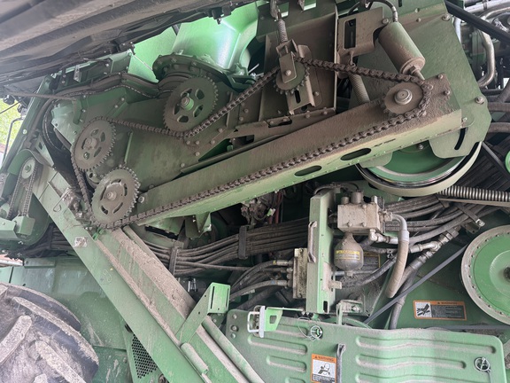 Photo of 2024 John Deere T6 800
