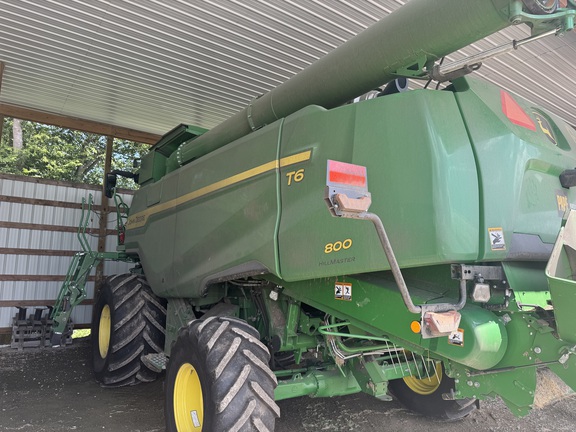 Photo of 2024 John Deere T6 800