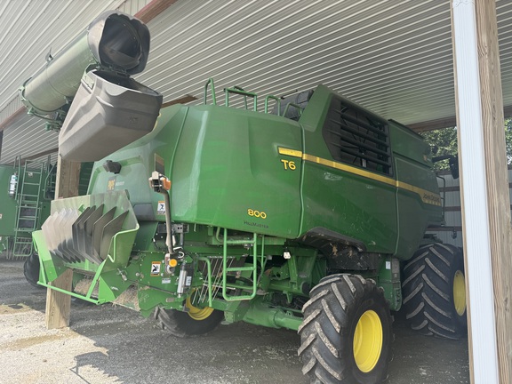 Photo of 2024 John Deere T6 800