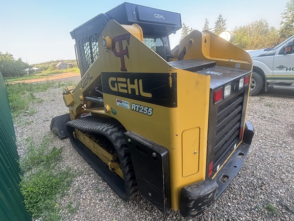 Used 2020 Gehl RT255 Compact Track Loaders at Horizon Ag & Turf in Vermilion, AB - Photo2