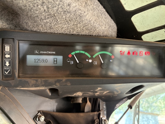 2015 John Deere 323E