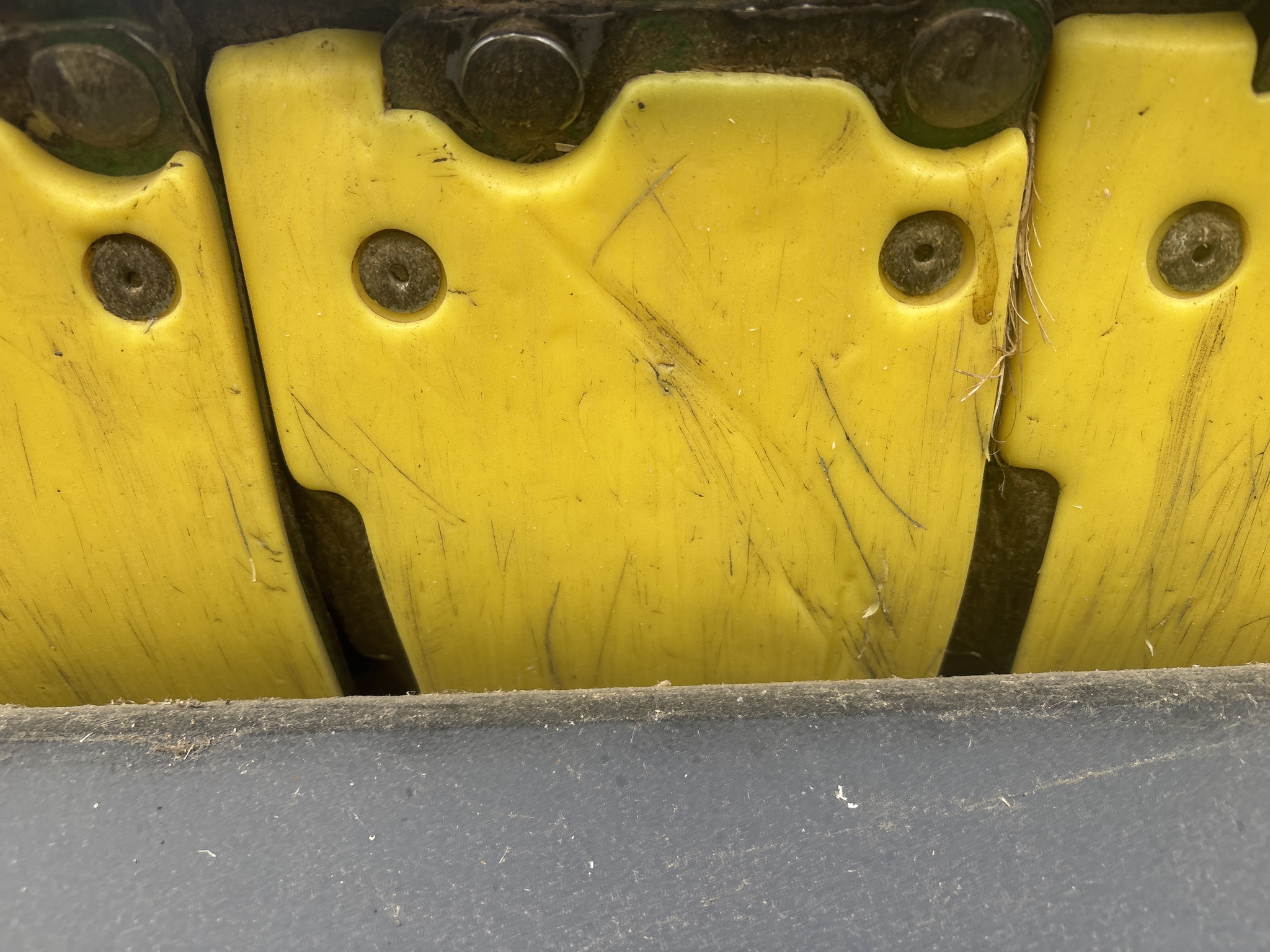 Used 2022 John Deere RD35F Combine Platforms at Koenig Equipment in Greenville, OH - PhotoXL12