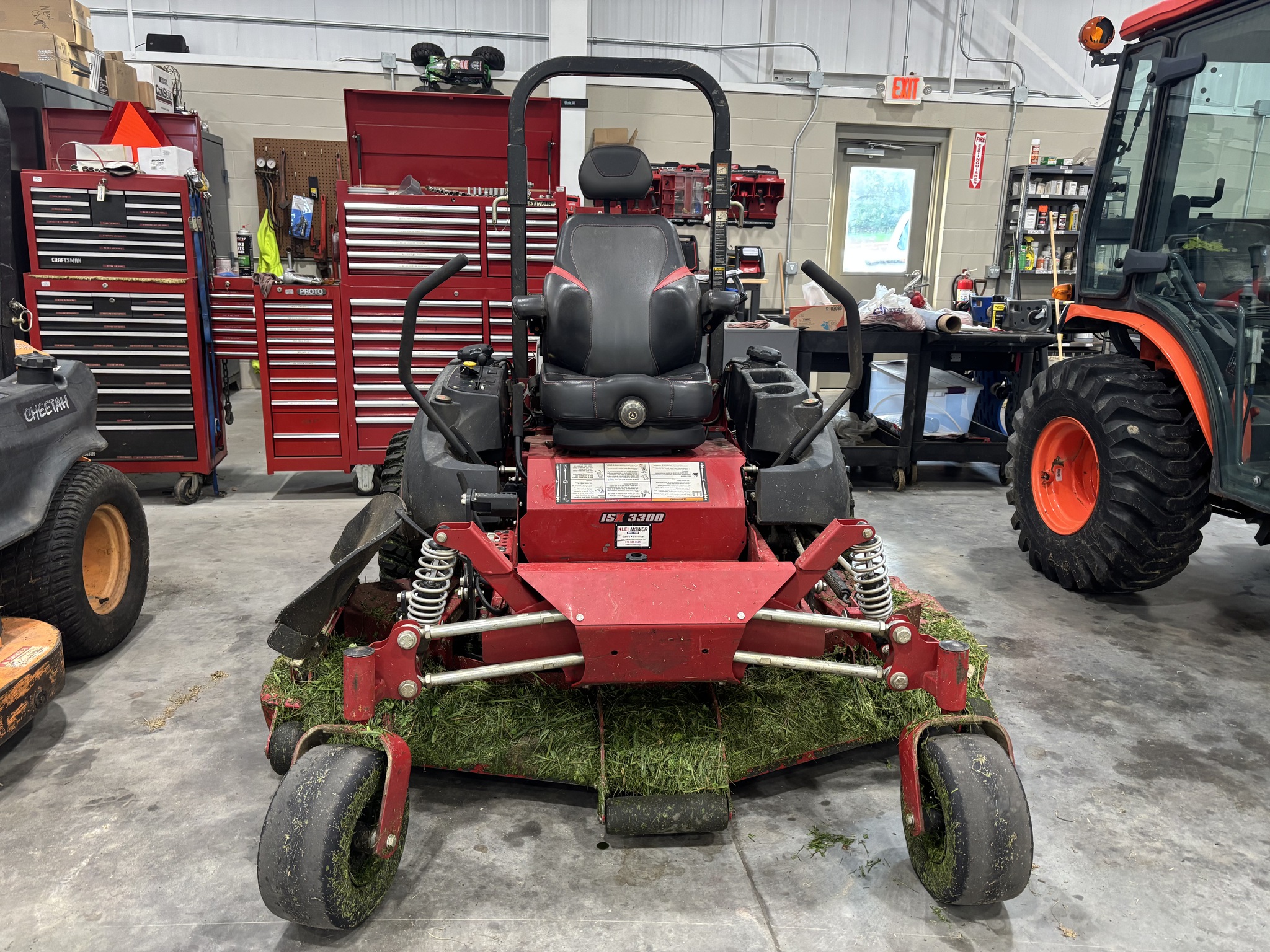 Used 2020 Ferris ISX3300 Zero Turn Mowers at Koenig Equipment in Lebanon, OH - PhotoXL1