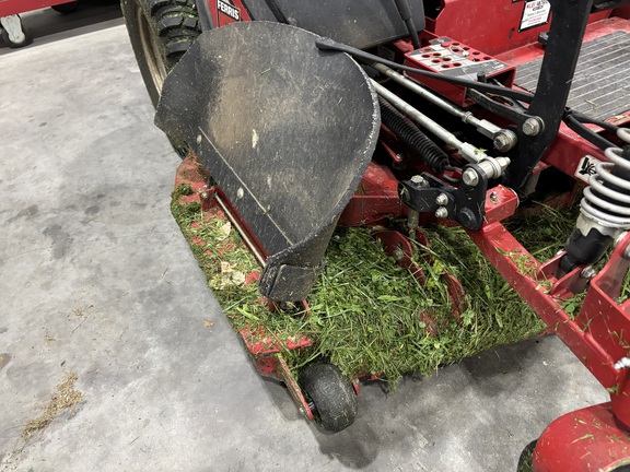 Used 2020 Ferris ISX3300 Zero Turn Mowers at Koenig Equipment in Lebanon, OH - Photo9
