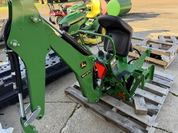Photo of 2026 John Deere BH270