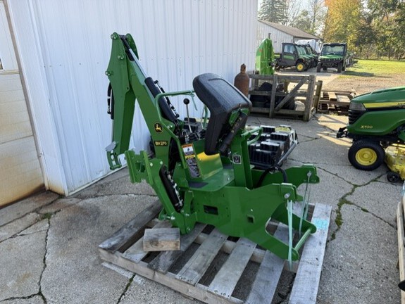 Photo of 2026 John Deere BH270