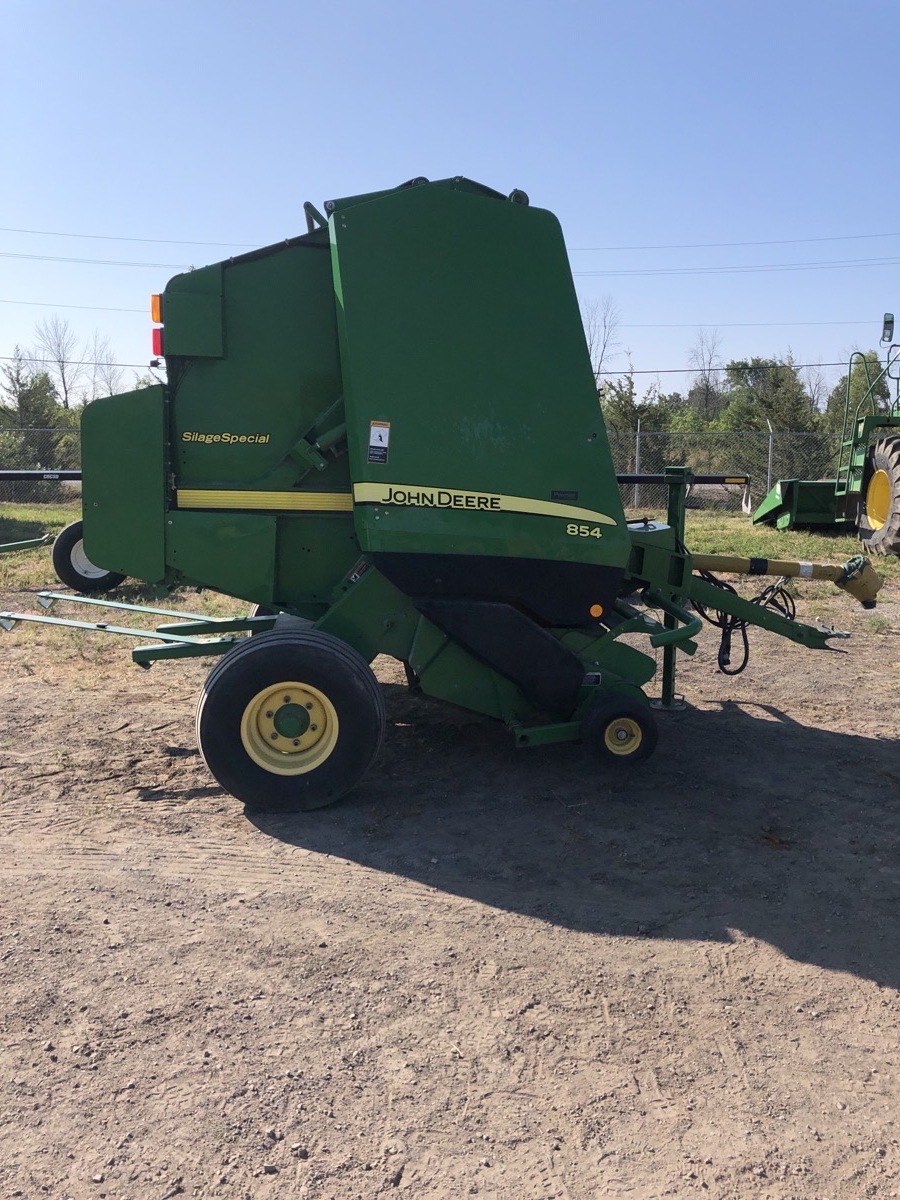 2012 John Deere 854SS Image 1