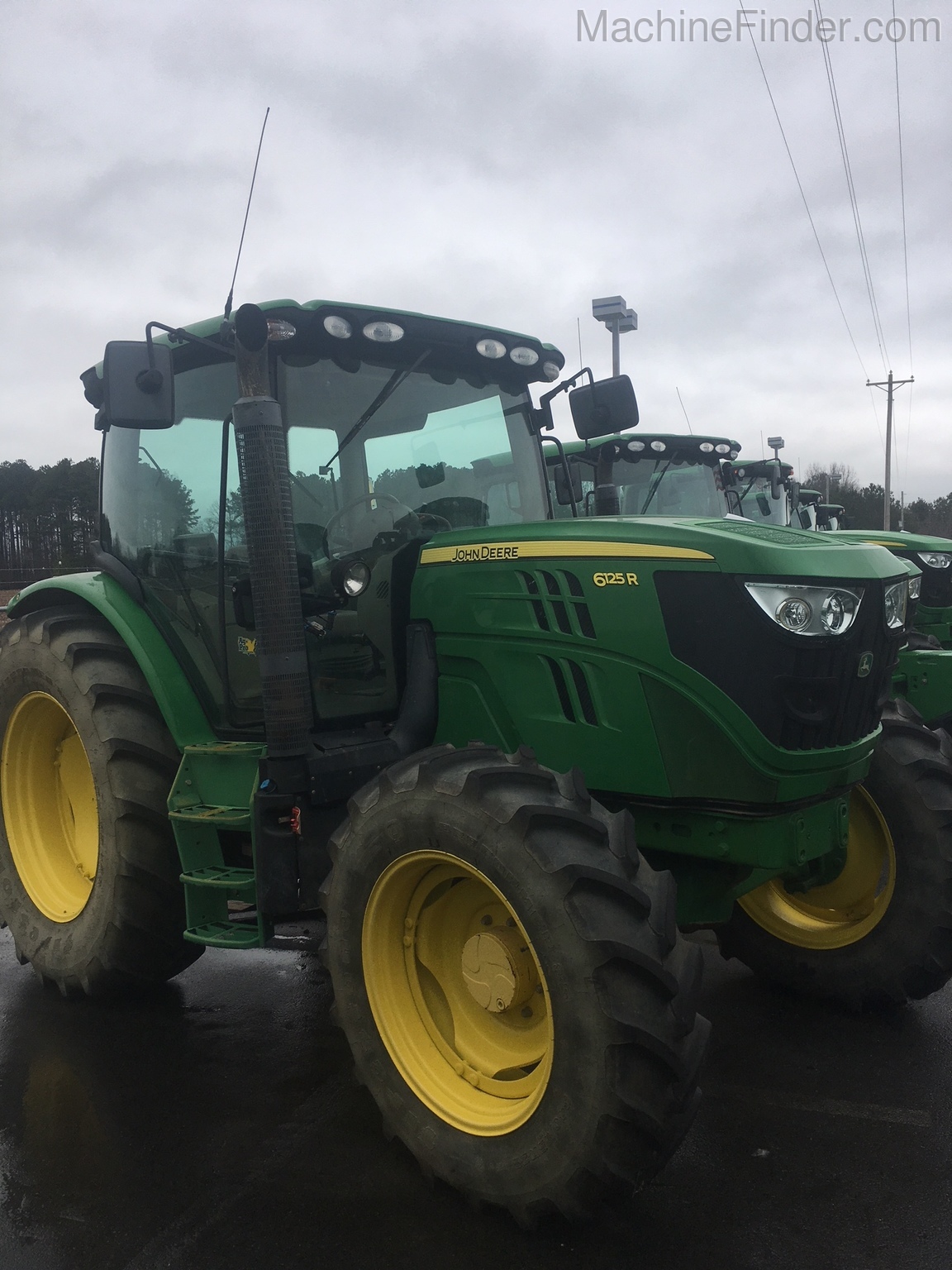 2014 John Deere 6125R Image 1