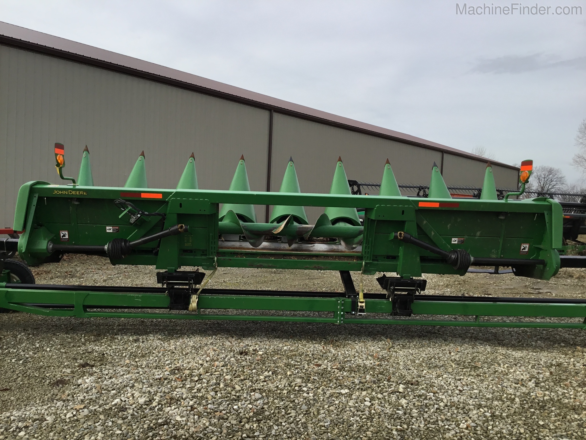 2009 John Deere 608C Image 2