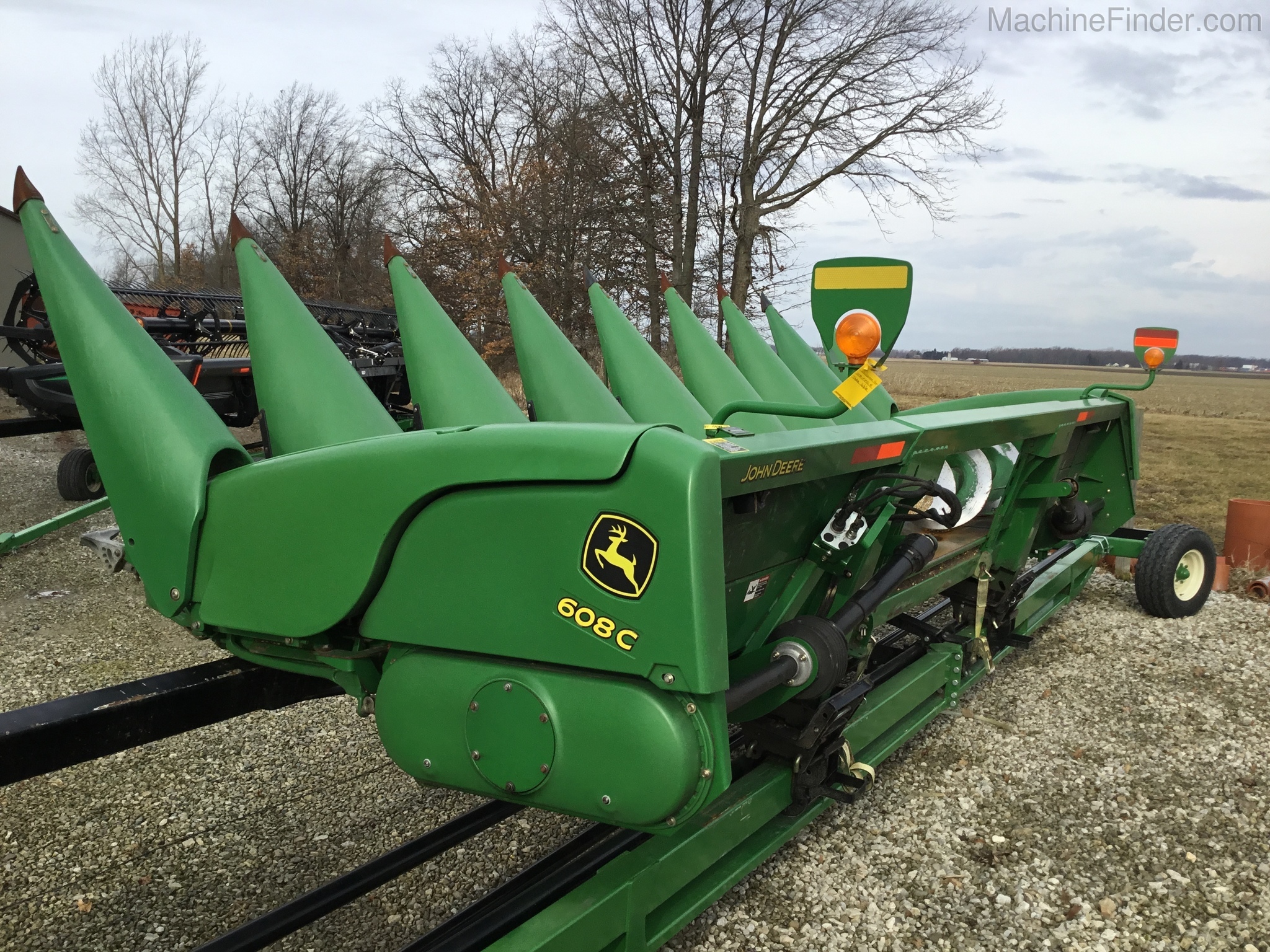 2009 John Deere 608C Image 1